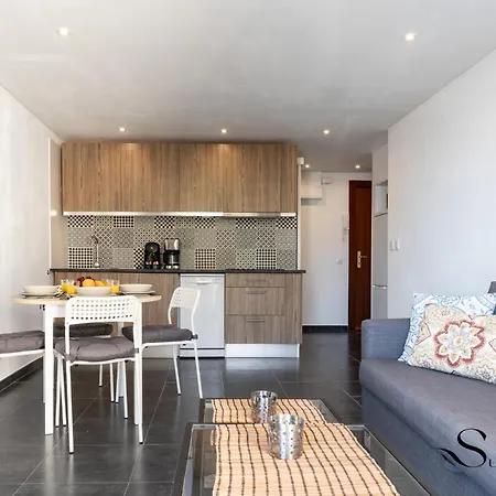 Stylish Seaview Terrace Retreat * Торремолинос