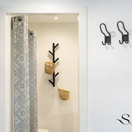 Apartamento Stylish Seaview Terrace Retreat